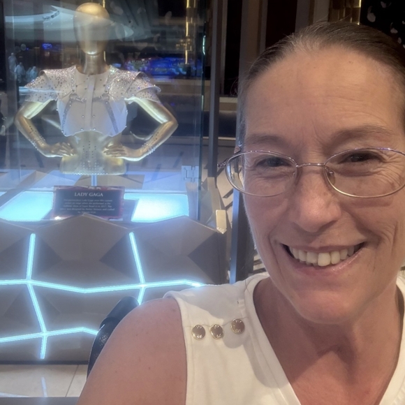 @HELPMEHELPU IS LIVE...TRAY IS OPEN...ADD 2, TAG & SHARE! 🤑 - Picture 6 of 11